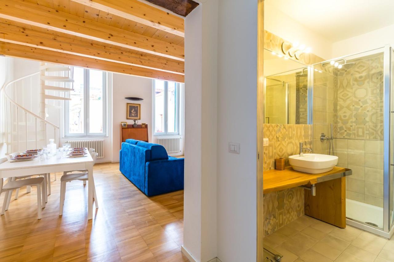 Nova Stylish House In Center By Napoliapartments Exterior photo