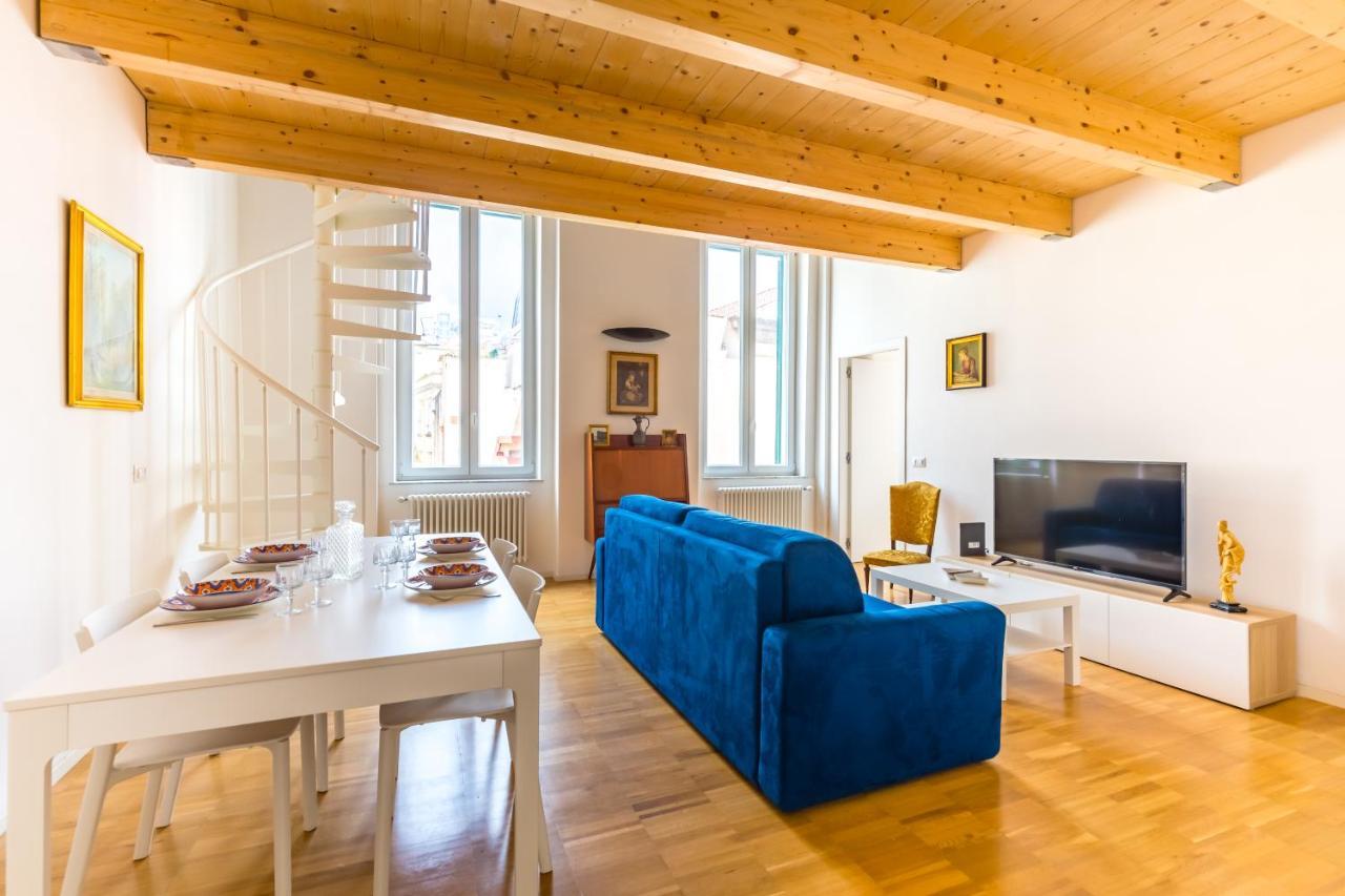 Nova Stylish House In Center By Napoliapartments Exterior photo