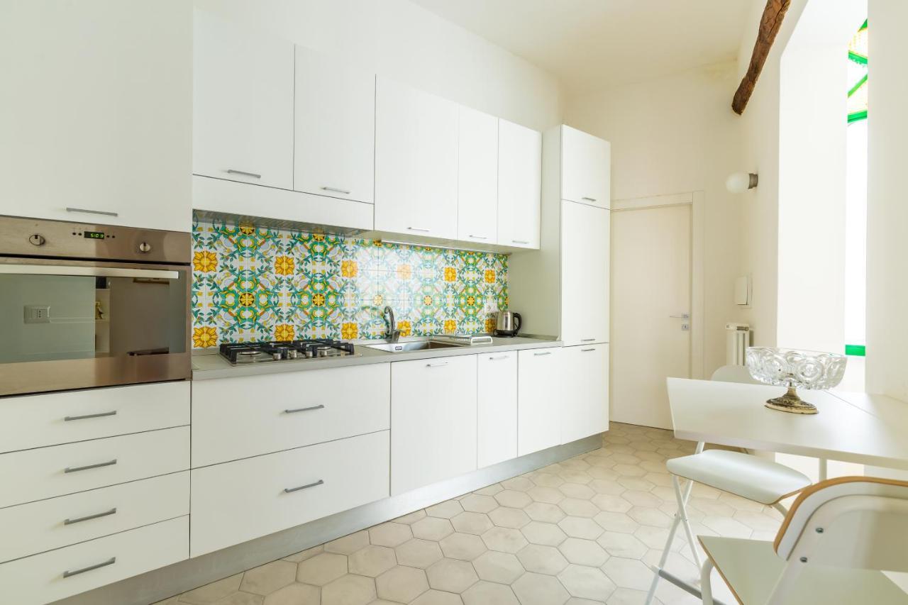 Nova Stylish House In Center By Napoliapartments Exterior photo